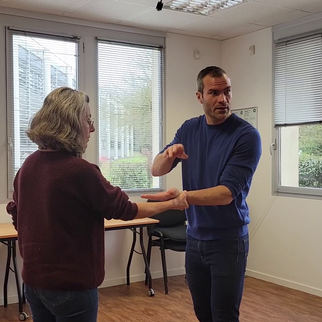 Formation professionnelle dans le sanitaire et social, industrie et entreprise de services